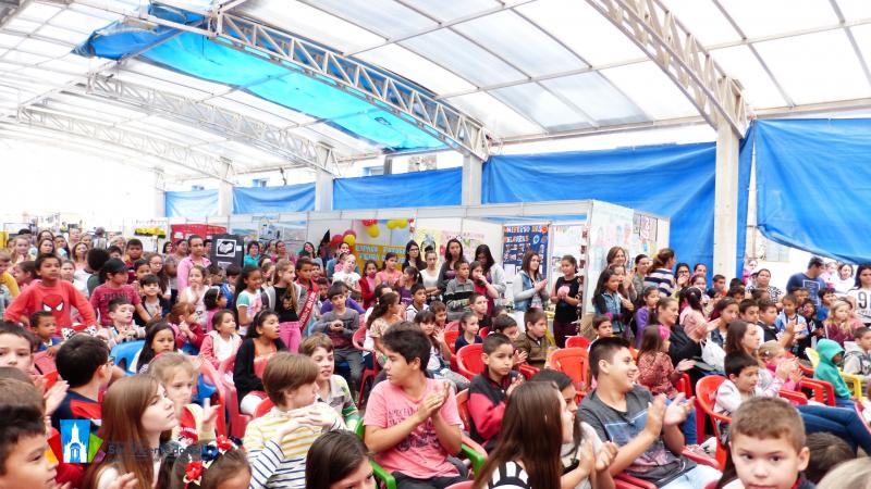FEIRA DO LIVRO FOI UM SUCESSO