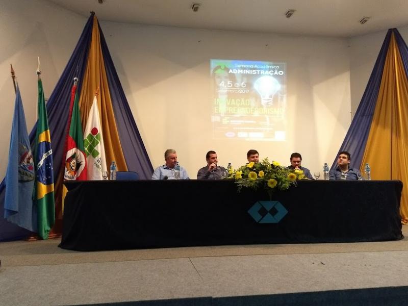 ADMINISTRAÇÃO MUNICIPAL PARTICIPA DA II SEMANA ACADÊMICA DE ADMINISTRAÇÃO DO IF FAR SÃO VICENTE DO SUL