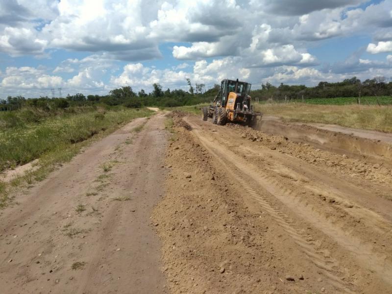 SECRETARIA DE OBRAS REALIZA MELHORIAS NA ESTRADA DO IBIROCAI