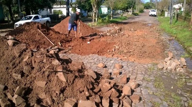 Rua Antônio Gomes recebe restauração