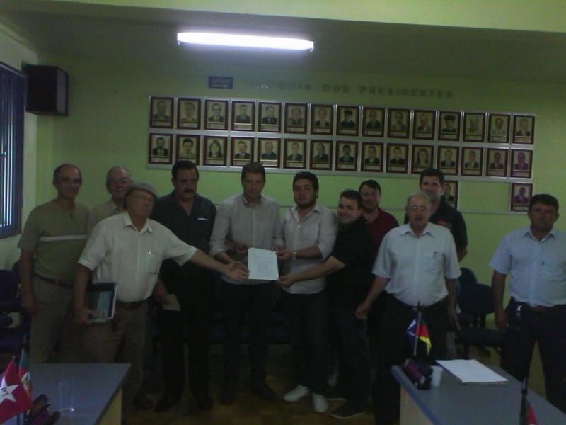 Secretário Estadual de Agricultura e Pecuária participa de reunião em São Vicente do Sul.
